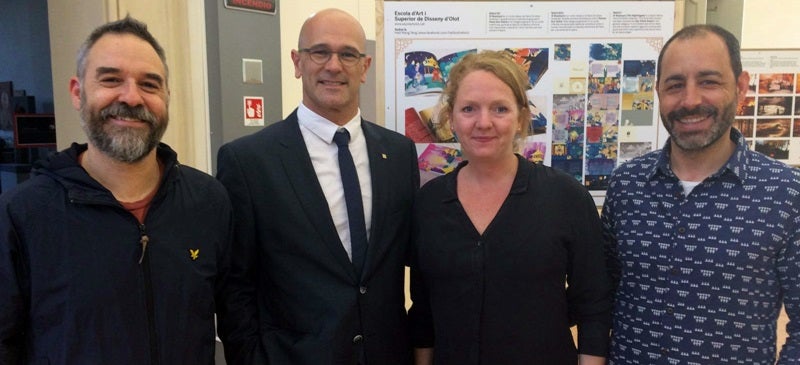 Foto portada: el conseller Romeva, amb representants catalans. Autor: Aj. Sabadell / cedida. 