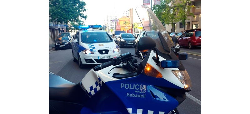 Foto portada: un moment de l'accident. Autor: Policia Municipal. 