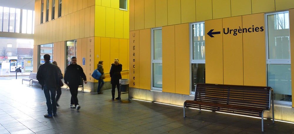 Foto portada: l'entrada d'urgències aquest dimecres. Autor: David B. 