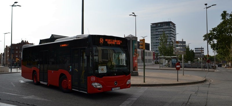 Bus llançadora entre el Centre i Sabadell Sud. Autor: J.d.A. 