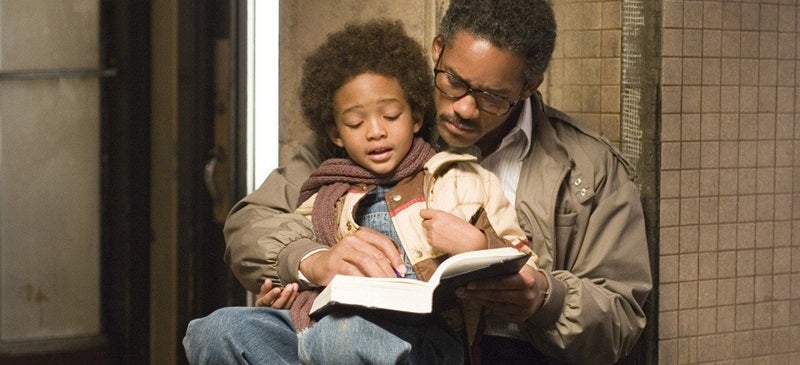 Foto portada: un fotograma de la película 'En busca de la felicidad'. 