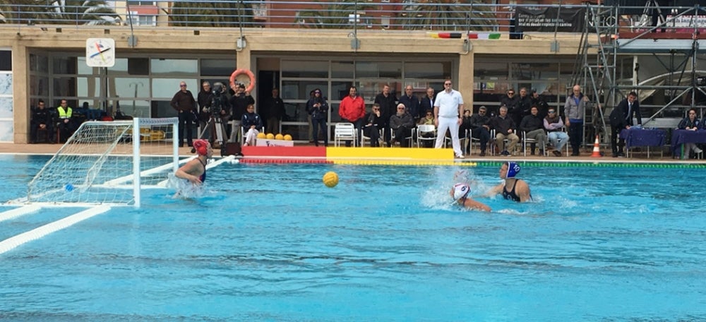 Foto portada: un moment del partit. Autor: RFEN / cedida. 