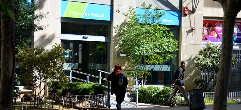 Foto portada: oficina del SOC, al carrer de la República, aquest matí. Autor: David B. 