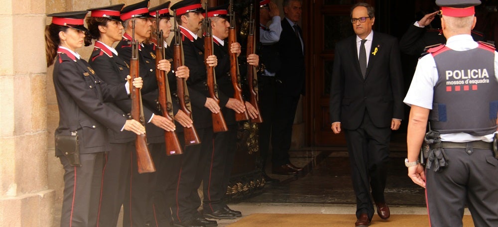 Foto portada: el president de la Generalitat, Quim Torra, després de ser investit. Autor: ACN. 