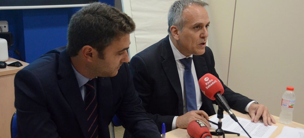 Díaz, a la dreta, màxim representat d'SMATSA. Autor: David B. 