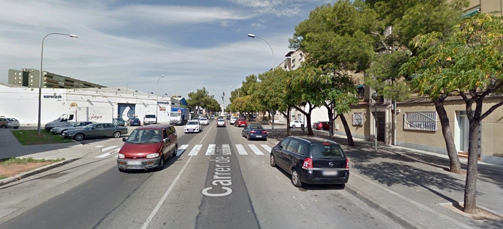 Foto portada: el pas de vianants on van succeir els fets. Foto via Google Street View. 