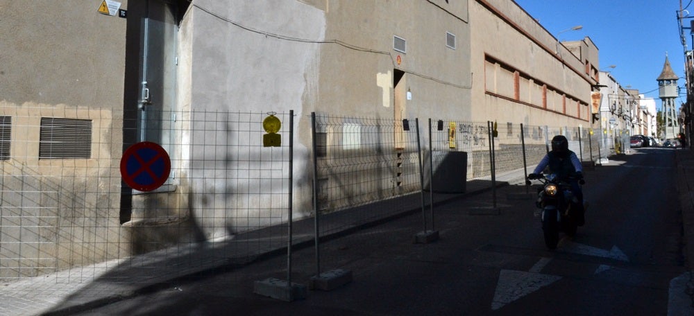 Foto portada: el carrer de Covadonga, aquest dimarts. Autor: J.d.A.