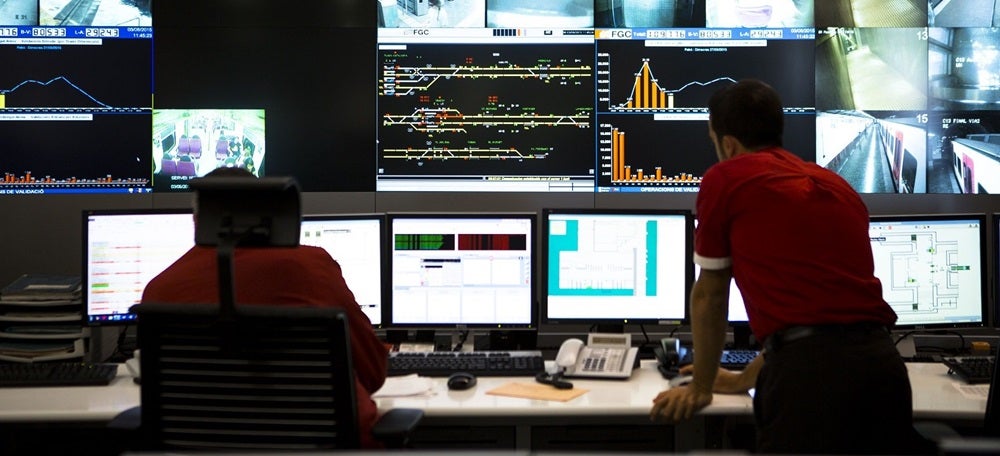 Foto portada: centre de controls dels FGC. Autor: @fgc via Twitter. 