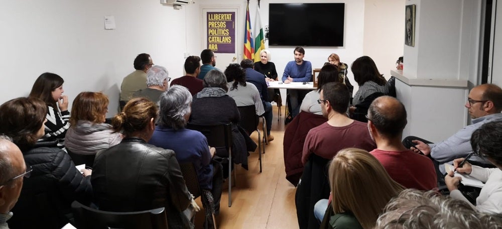 Foto portada: assemblea, aquest divendres. Autor: @erc_sabadell via Twitter. 