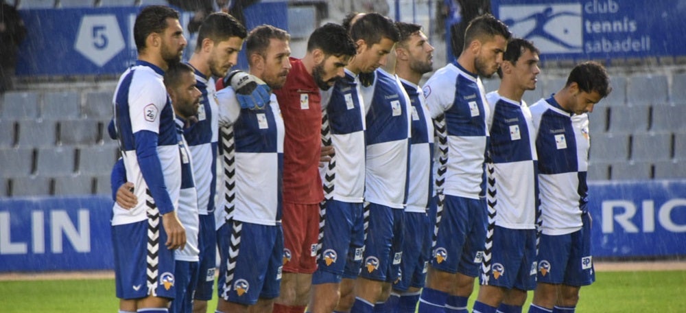 Foto portada: alineació inicial durant un partit. Autor: cedida. 