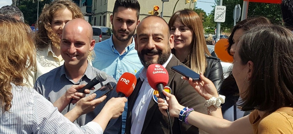 Foto portada: Jordi Cañas, atenent la premsa. Autor: cedida. 