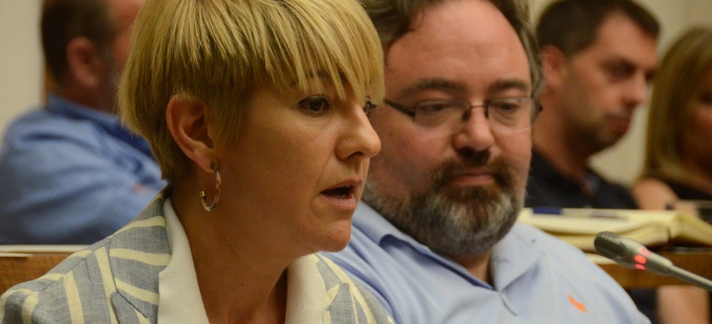 Lourdes Ciuró i Francesc Baró, de Junts per Sabadell. Autor: David B.