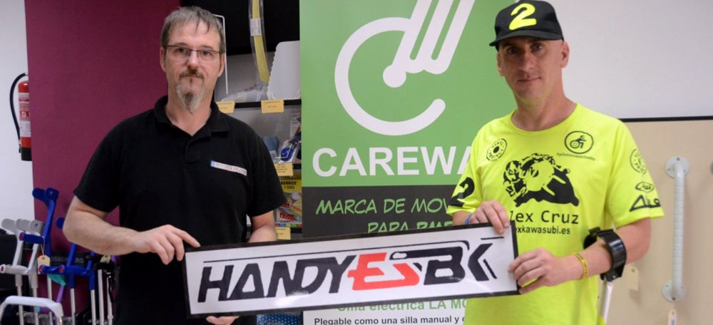 Foto portada: Jordi Simón i Alex Cruz, pilots del primer Campionat de Motociclisme Paralímpic d'Espanya. Autor: David B.