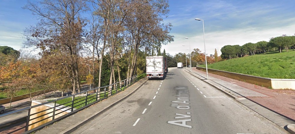 Foto portada: l'avinguda d'Andreu Nin. Foto via Google Street View. 