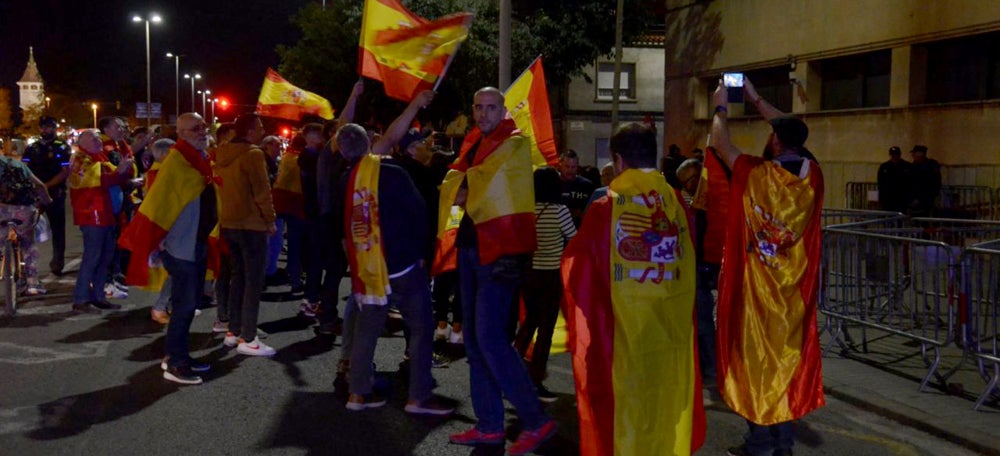 Concentració davant Policia Nacional. Autor: David B.