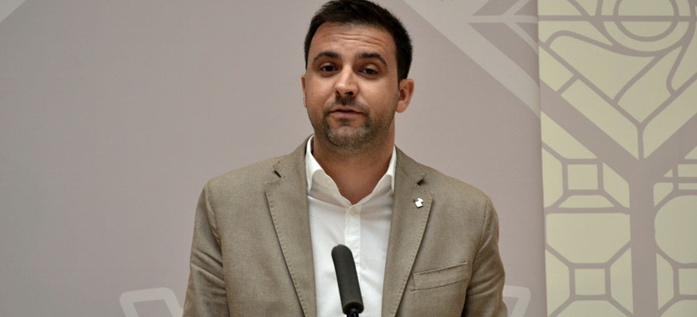 El portaveu del PSC a l'Ajuntament, Pol Gibert. Autor: J.d.A.