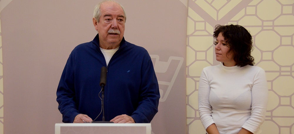 Foto portada: Manuel Navas i Marta Morell, en la presentació del Fòrum de Democràcia Local. Autor: David B.