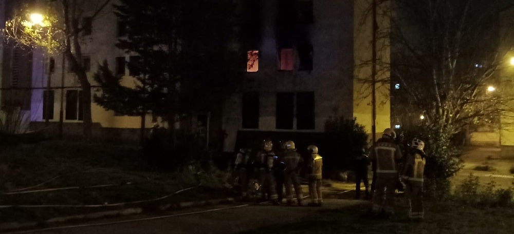 Foto portada: el foc, dimecres a la nit. Autor: AAVV Merinals / cedida. 