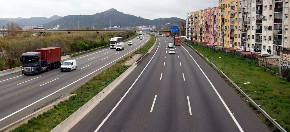 Gran pla general de la C-58 amb poca densitat de circulació el 16 de març de 2020. (Horitzontal)