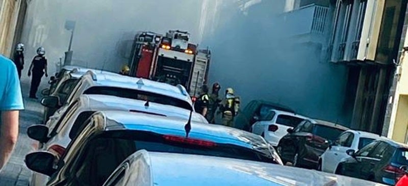 Foto portada: columna de fum. Autor: Q.G /cedida. 