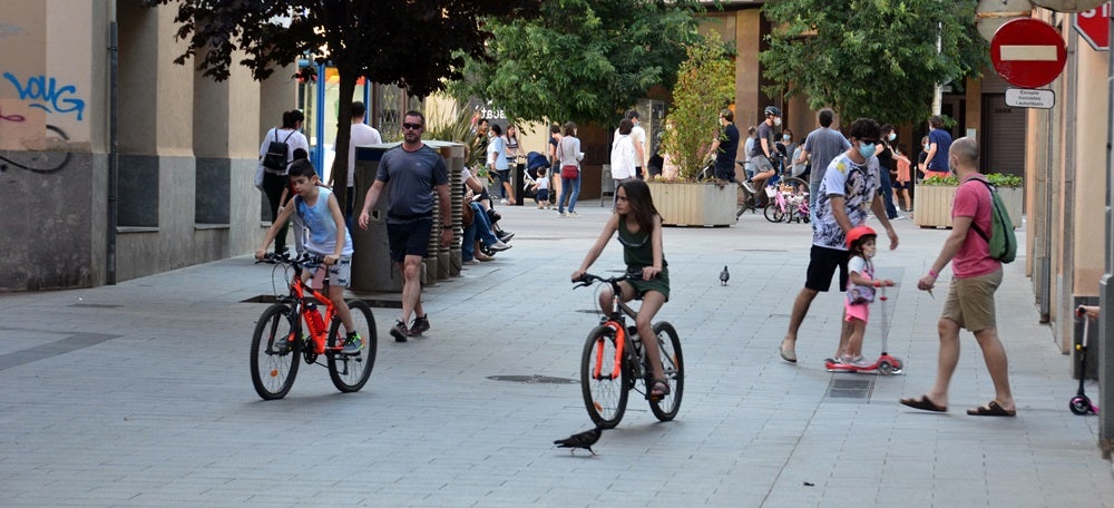 Ciutadans, durant el desconfinament. Autor: David B. 