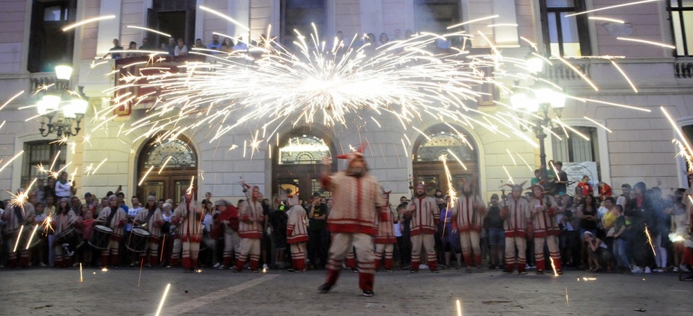 Foto portada: Versots de Festa Major, aquest any. Autor: E.Barnola.