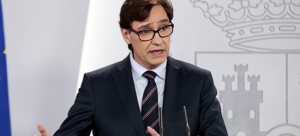 Pla mitjà del ministre de Sanitat, Salvador Illa, en roda de premsa a Moncloa, el 29 d'abril del 2020 (horitzontal)