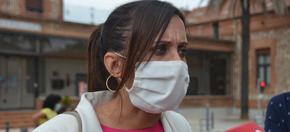 Marta Farrés sortint de reunió Taulí. Autor: David B.