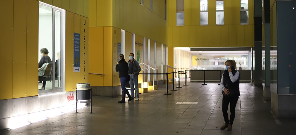 Foto portada: les urgències de l’hospital Parc Taulí, fa alguns dies. Autora: Alba Garcia. 