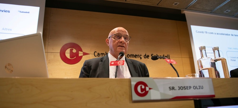 Foto portada: Josep Oliu, a la Cambra de Comerç. Autor: R.Benet / Ràdio Sabadell. 