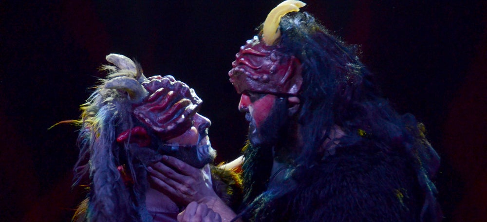 Foto portada: Llucifer i Satanàs, en un moment del muntatge. Autor: David B.