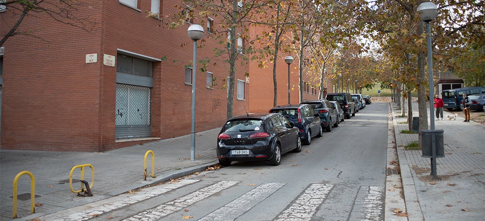 Foto portada: el carrer de Poble Bubi, a Can Gambús. Foto: Google Street View.
