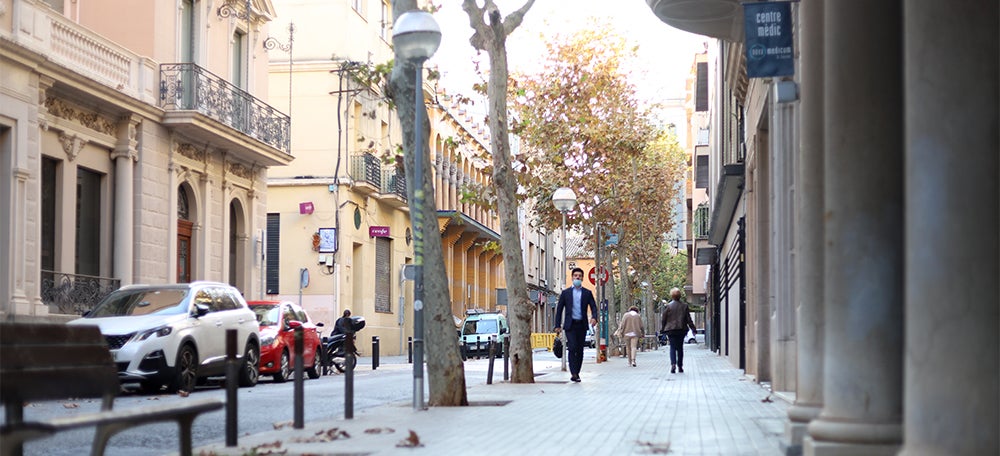 Foto portada: un dels trams del carrer Indústria que faran pacificats. Autora: Alba Garcia.