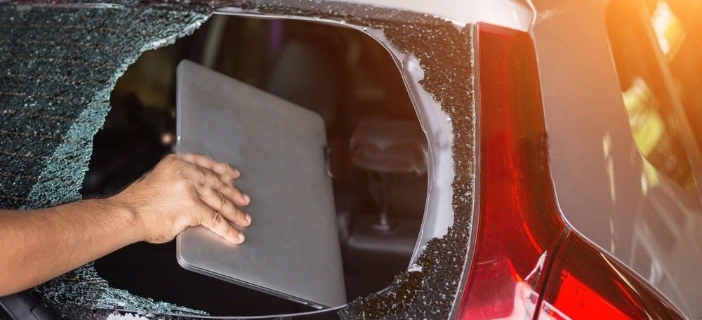 Vehicle vidres trencats