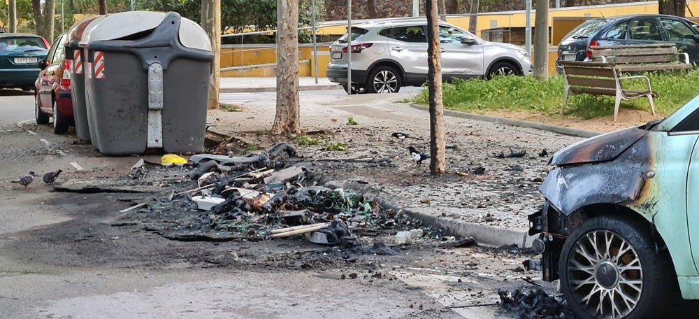 Contenidors cremats Manuel de Falla 2