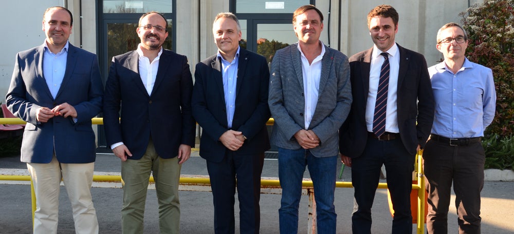 Foto portada: Daniel Serrano, Alejandro Fernández, Eugenio Díaz (SMATSA), Esteban Gesa i altres membres de l'empresa concessionària. Autor: David B. 