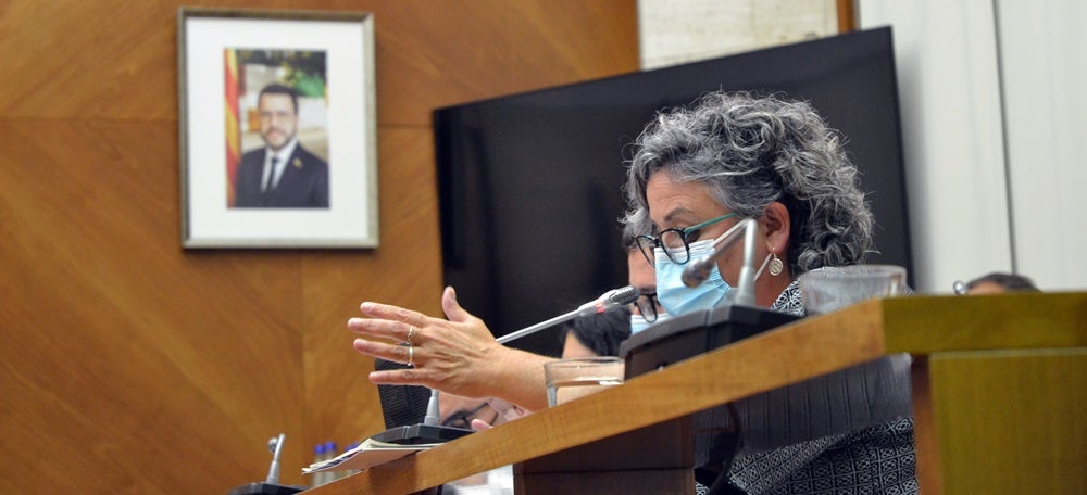 Foto portada: la sala de plens, durant el ple municipal d'octubre de 2021. Autor: J.d.A. 