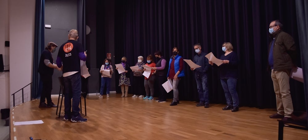 Una sessió de 'Teatre de Barri'. Aquest dimarts al centre cívic de Can Deu. Autor: David Chao.