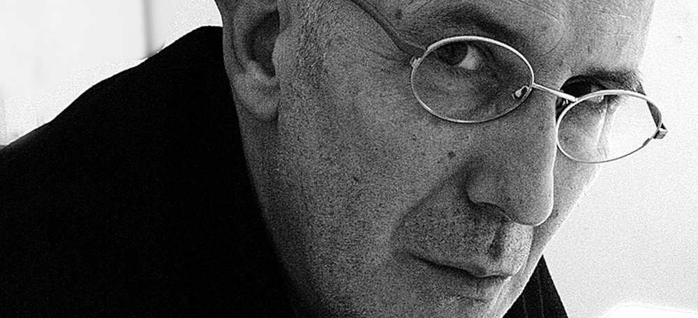 Foto portada: Antoni Miró. Font: Wikipedia. 