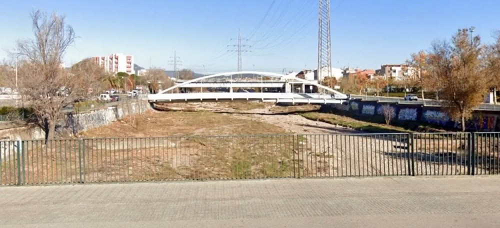 Foto portada: la riera de les Arnes de Terrassa. Autor: Món Terrassa.