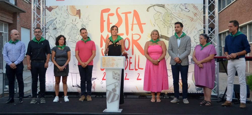 Els portaveus de Cs, ERC, Morell, el regidor de Cultura, Carles de la Rosa, Marta Farrés, la regidora d'Esports, el portaveu del PSC, la de la Crida i el de Junts. Autor: David B.