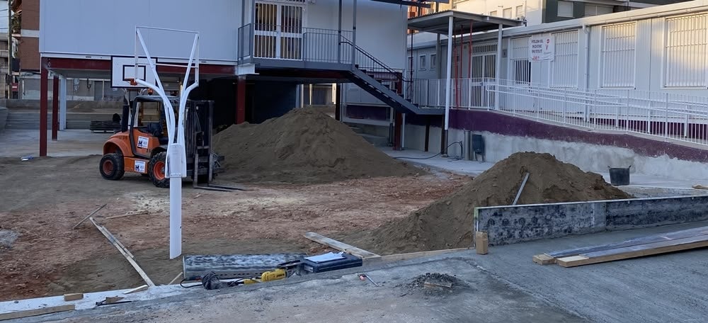 Institut Narcisa Freixas, aquest dimecres al matí. Autora: J. Ramon.