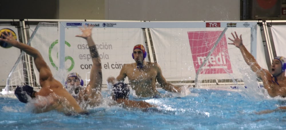 Kostas Averka ha fet el 4-2 en aquesta jugada. Autor:J.Sánchez