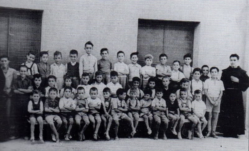 Alumnes del primer curs 1949/50.