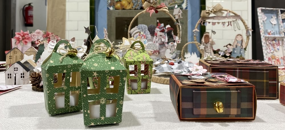 Mercat de Nadal Solidari d'Art en Viu, aquest dissabte. Autora: J. Ramon