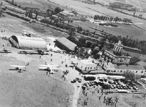 L'Aeroport, a mitjans dels anys 50.
