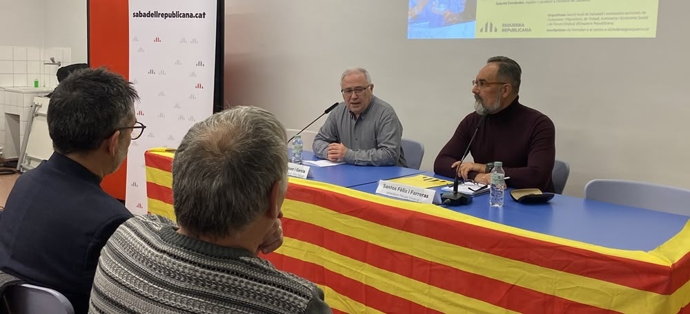 La taula rodona d'ERC al Centre Cívic de Ca n'Oriac, aquest dissabte. Autora: J. Ramon