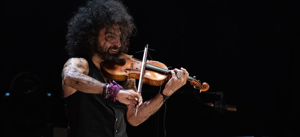 Foto portada: un moment del concert d'Ara Malikian, aquest dissabte. Autora: Alba Garcia. 