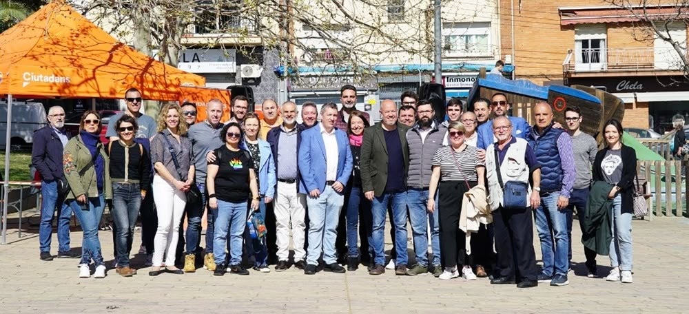 Foto portada: participants a la xocolatada ciutadans del partit liberal. Autor: cedida. 