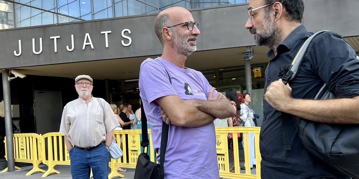 Foto portada: Joan Jubany i l'advocat de la família d'Helena Jubany, Benet Salellas. Autor: ACN.